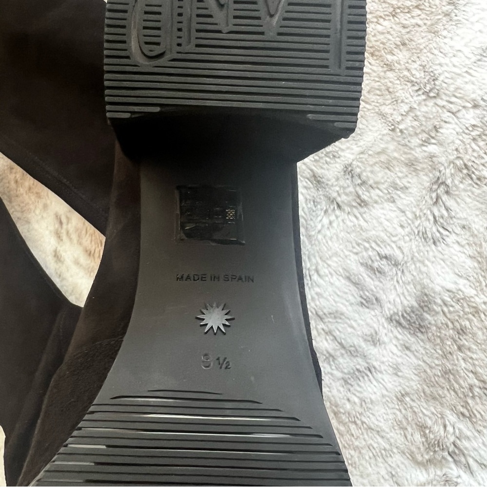 NIB Stuart Weitzman TIELAND Over Knee Suede Black Thigh High Boots w Heel Sz 8.5 - Picture 10 of 16